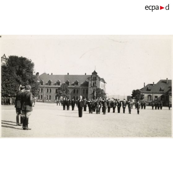 Remise de la Légion d'honneur à monsieur Bornot, président du groupe Turenne de Paris.