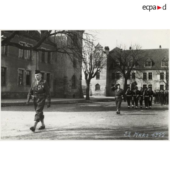 Prise de commandement du 37e bataillon d'ouvrages (37e BO) par le lieutenant-colonel Gourand.