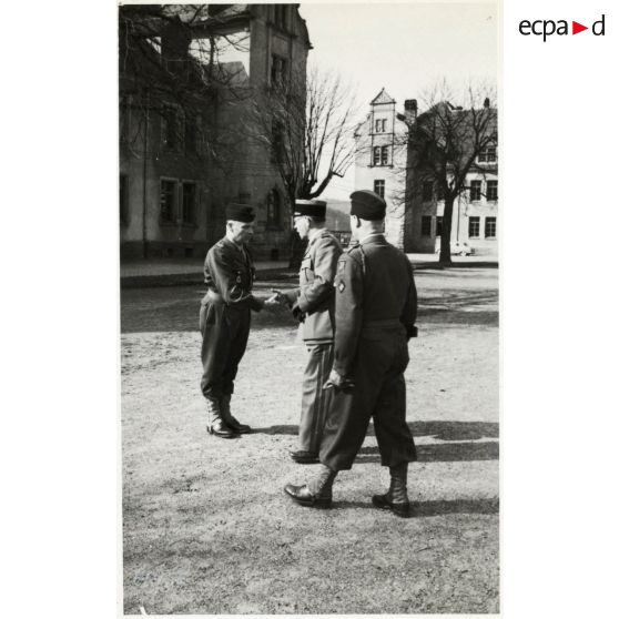 Prise de commandement du 37e bataillon d'ouvrages (37e BO) par le lieutenant-colonel Gourand.