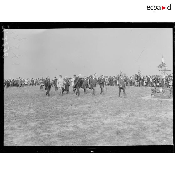 Fère-Champenoise (Marne). Cérémonie commémorative de la bataille de la Marne. Visite de Mr Poincaré, ministres et généraux. [légende d'origine]