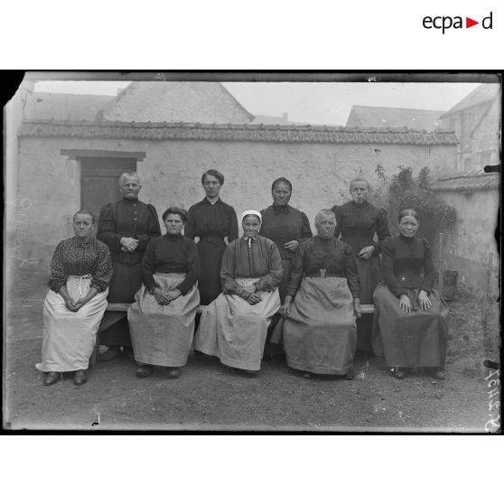 Sarcy (Marne). Portraits d’identité. [légende d’origine]