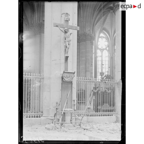 Reims (Marne). La cathédrale. Le Christ. [légende d’origine]