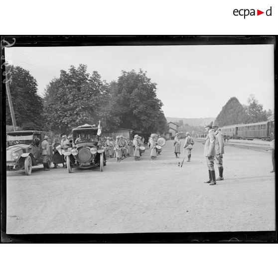 Reims (Marne). Voyage du Roi d’Italie. [légende d’origine]