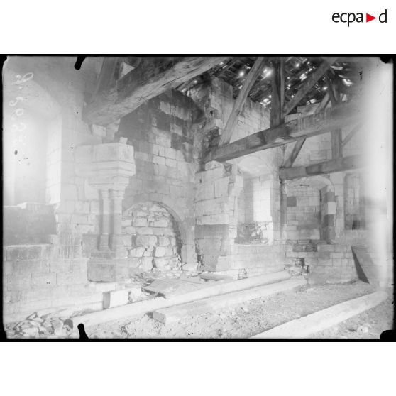 Gombervaux (Meuse). Vue intérieure du château. [légende d’origine]