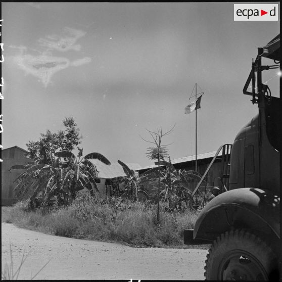 Bâtiements de la BAPN (Base aéroportée nord).