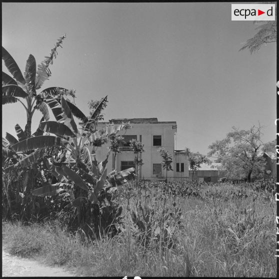 Bâtiment de la BAPN (Base aéroportée nord).