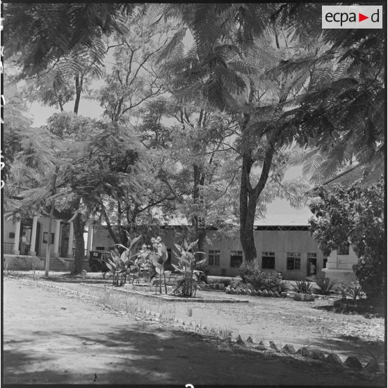 Bâtiments de la BAPN (Base aéroportée nord).