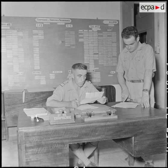 Un officier de la BAPN (Base aéroportée nord).