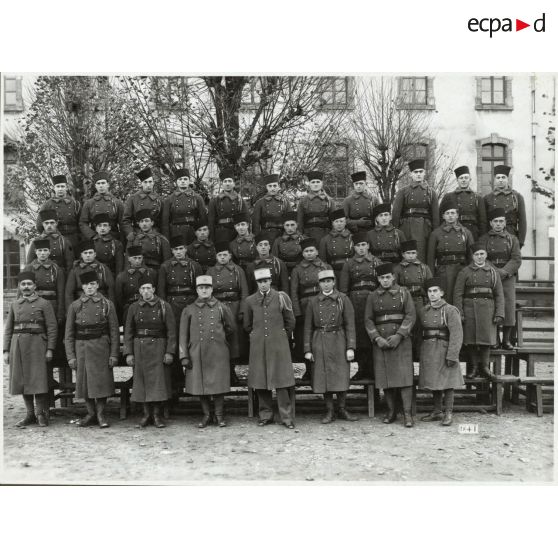 Photographie de groupe du 21e régiment de tirailleurs algériens en 1933.