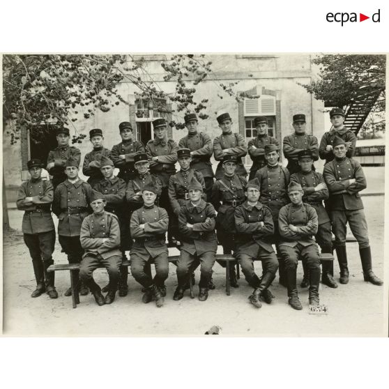 Photographie de groupe du 11e régiment d'artillerie lourde coloniale (11e RALC).