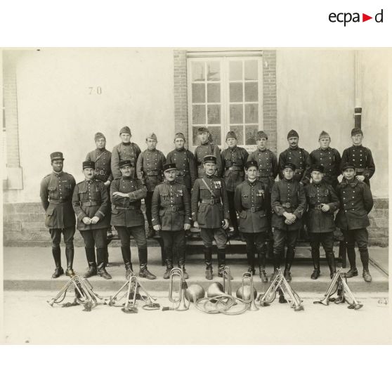 Les musiciens du 11e régiment d'artillerie lourde coloniale (11e RALC).