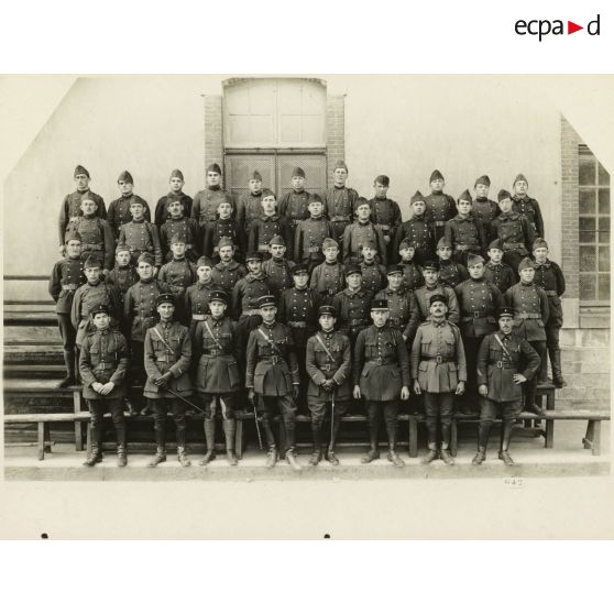 Photographie de groupe du 11e régiment d'artillerie lourde coloniale (11e RALC).