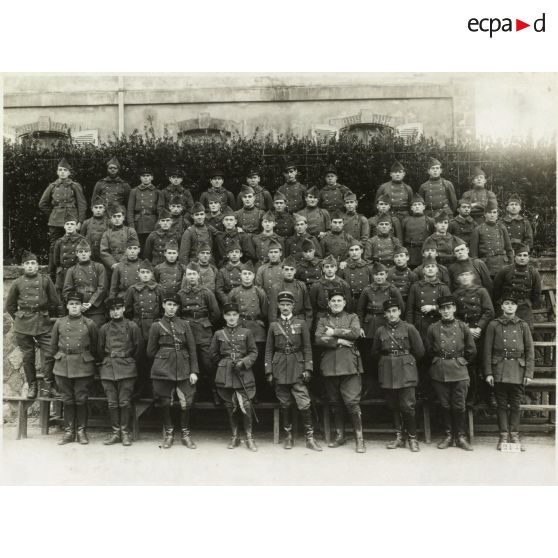 Photographie de groupe du 11e régiment d'artillerie lourde coloniale (11e RALC).