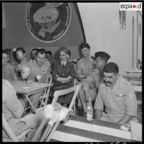 Apéritif organisé pour les légionnaires à Castiglione (Bou Ismaïl).