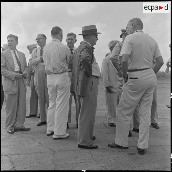 Arrivée de la mision parlementaire américaine à Hanoï.