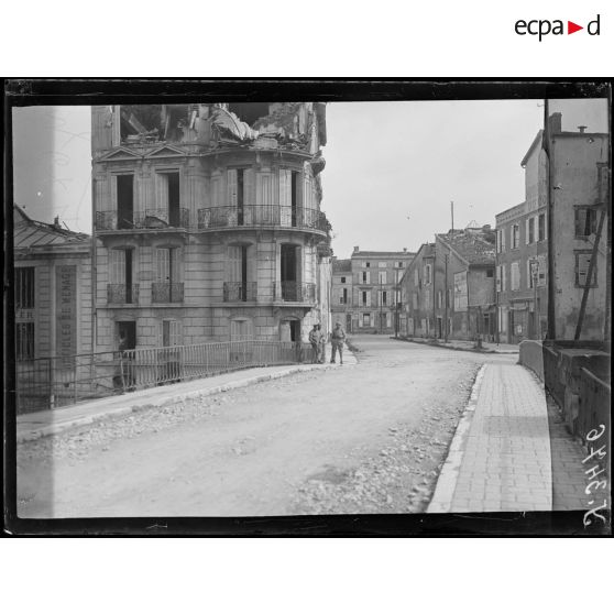 Verdun (Meuse). Le n°1 de la rue de la Digue. [légende d'origine]