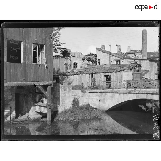 Verdun (Meuse). Un coin du quartier des Tanneries. [légende d'origine]