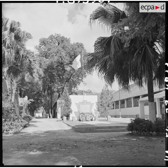 Monument aux morts du détachement Nord des COAC (section de commis et ouvriers militaires d'administration coloniaux).