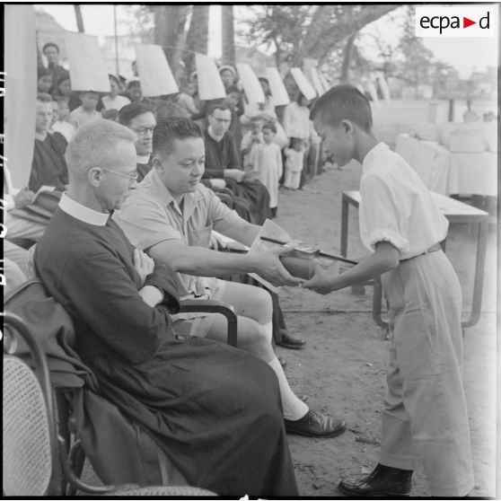 Distribution de prix chez les frères rédemptoristes.