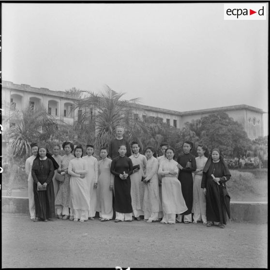 Membres de la congrégation des frères rédemptoristes d'Hanoï.