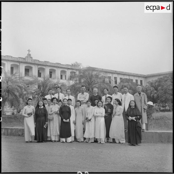 Membres de la congrégation des frères rédemptoristes d'Hanoï.
