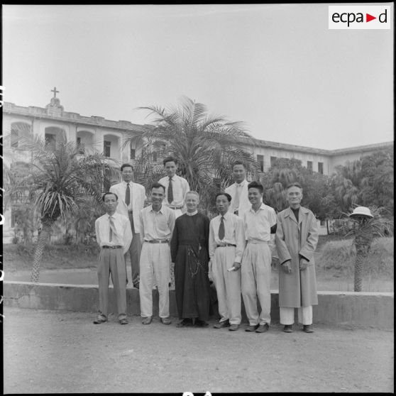 Membres de la congrégation des frères rédemptoristes d'Hanoï.