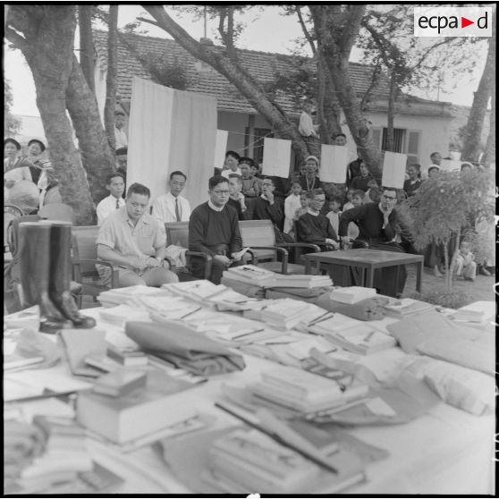 Les personnalités présidant la distribution des prix des frères rédemptoristes.