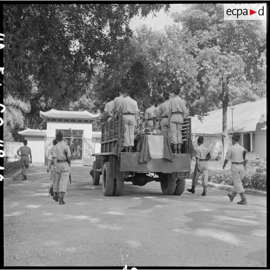 Le convoi funéraire des obsèques du capitaine Verdier.