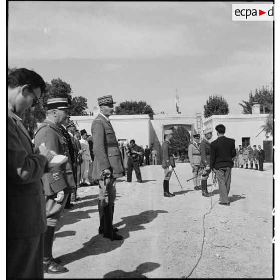 Discours du commandant de l'EEOI (École des élèves officiers indigènes d'Algérie et de Tunisie), lors de la venue du général d'armée Henri Giraud, commandant en chef civil et militaire.