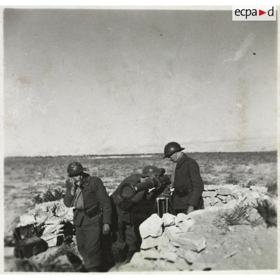 Artilleurs du 411e RAAA (régiment d'artillerie antiaérienne).