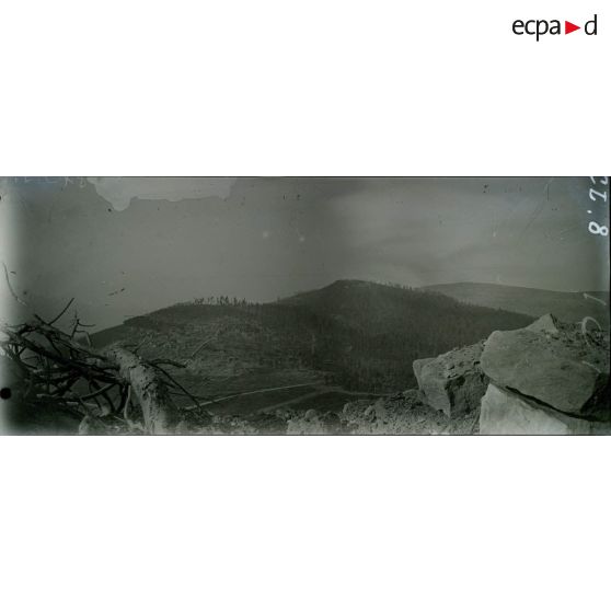 Le Linge. Alsace. La crête rocheuse. [légende d'origine]