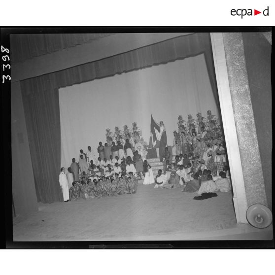 Le tableau final du gala de l'Empire.