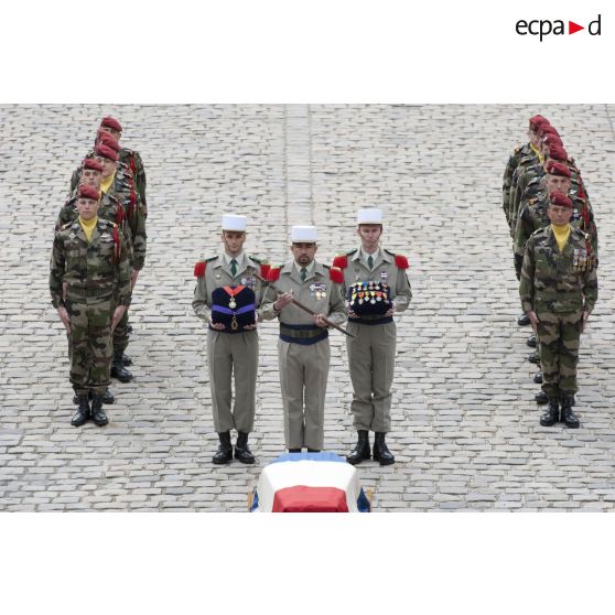 Cérémonie d'obsèques de Pierre Schoendoerffer dans la cour d'honneur de l'Hôtel national des Invalides.