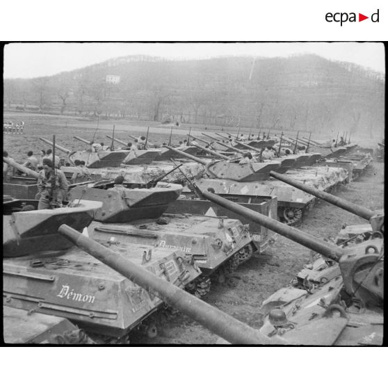 Les chars sont alignés pour la cérémonie.