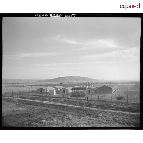 Vue générale du camp de prisonniers italiens n°8.