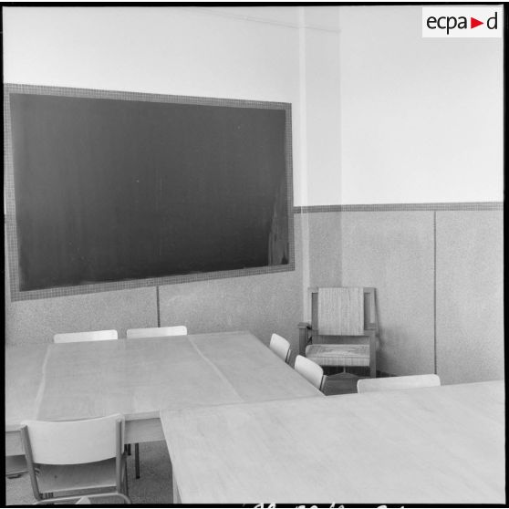 Vue intérieure des bâtiments de l'état-major de l'armée de Terre de Ben Aknoun.