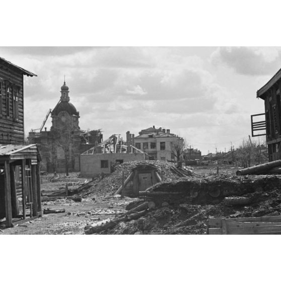 Les ruines d'une église.
