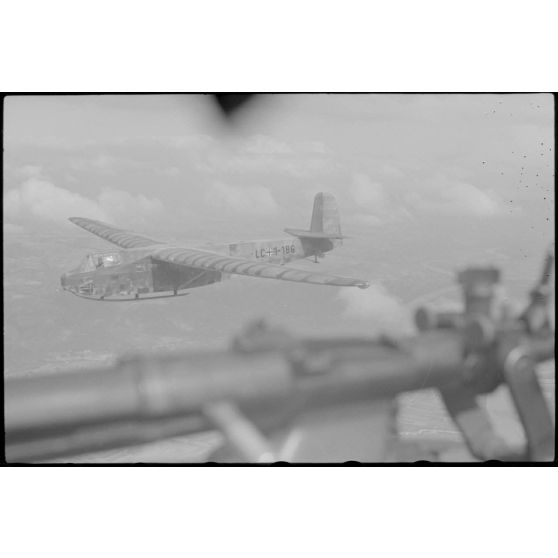 Durant un exercice du IIIe groupe du Luftlandegeschwader 1 (III./LLG 1) dans le secteur de Valence.