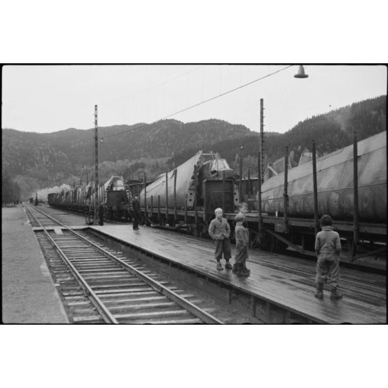 Transport de planeurs DFS-230 du 8./Luftlandegeschwader 1 (8./LLG1) en Norvège.