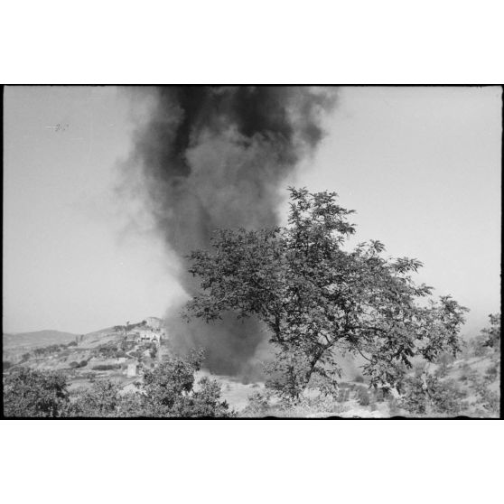 Destructions de routes dans la ville de Montefalcone Nel Sannio, dans la province de Campobasso.