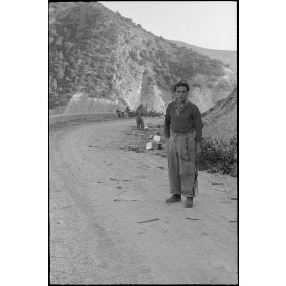 Destructions de routes dans la ville de Montefalcone Nel Sannio, dans la province de Campobasso.