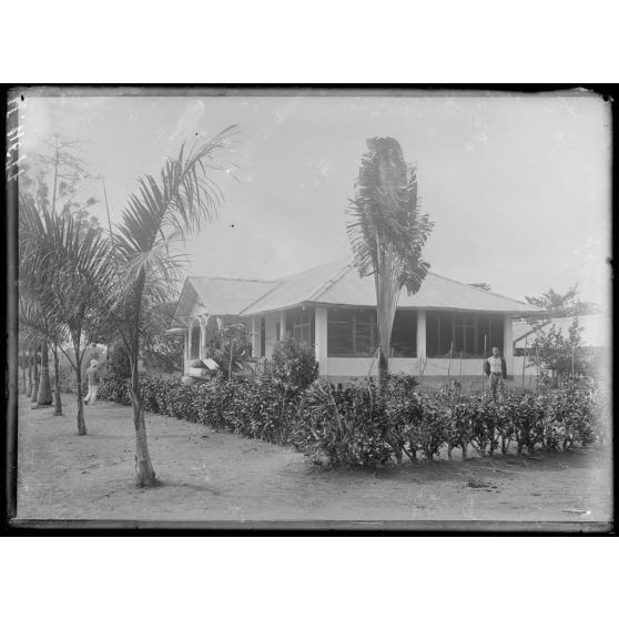 Edéa. Immeuble. [légende d'origine]