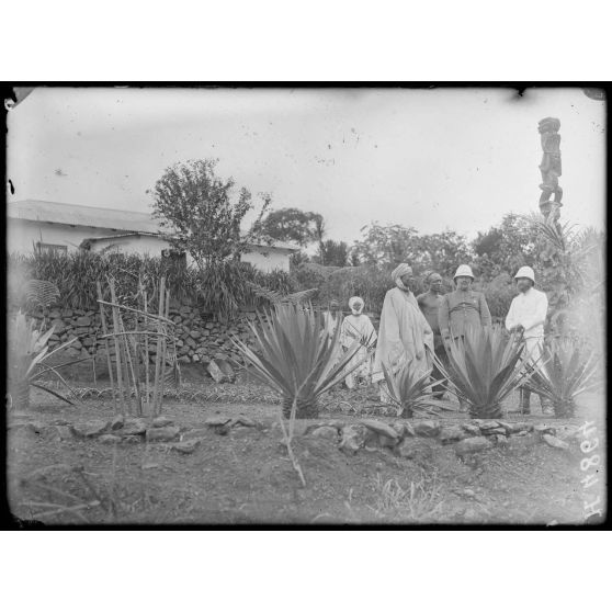 Bana. Immeuble. [légende d'origine]