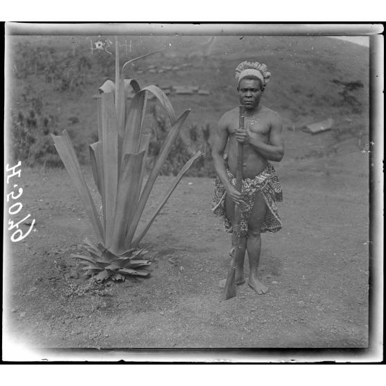 Bana. Type d'homme Grasfield. [légende d'origine]