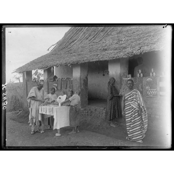 Yoko. Une factorerie. [légende d'origine]