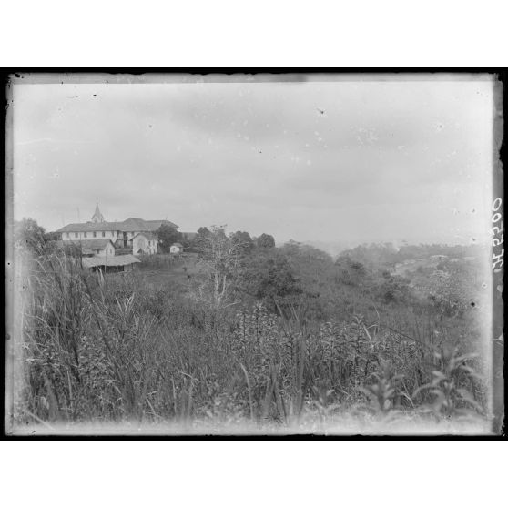 Yaoundé. Vue générale de la mission. [légende d'origine]
