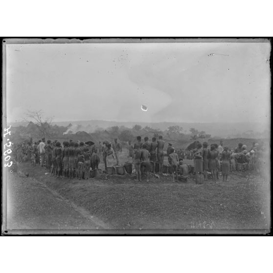 Yoko. Le marché. [légende d'origine]