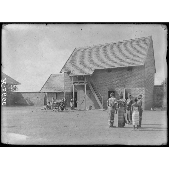 Akonolinga. Cuisines. [légende d'origine]