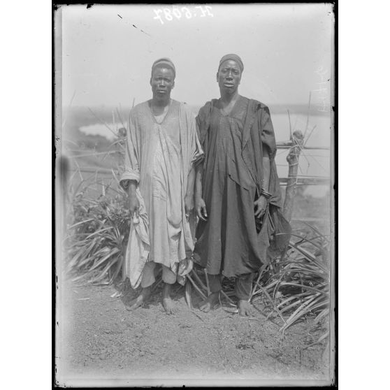 Tibati. Type d'hommes de race Ditam. [légende d'origine]