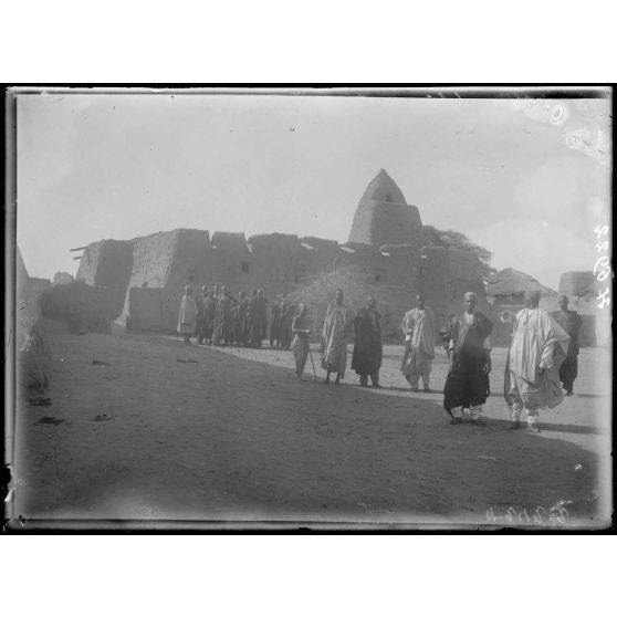 Kousseri. La mosquée (1). [légende d'origine]